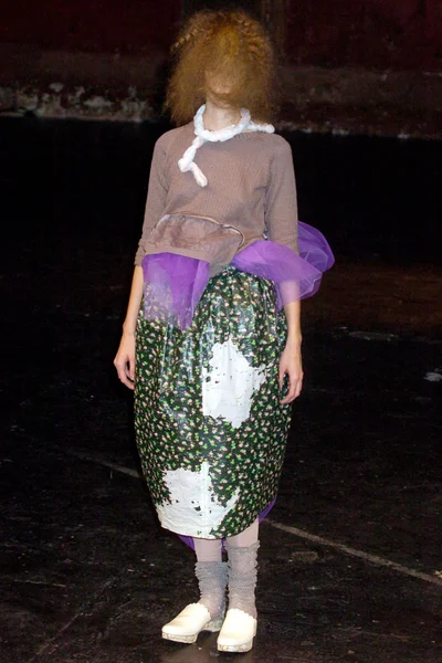 Look 30